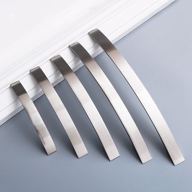 Pegangan Lemari Laci Warna Aluminium 192mm Menarik Anodizing Untuk Kabinet