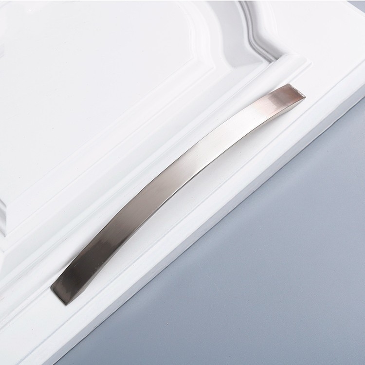 Pegangan Lemari Laci Warna Aluminium 192mm Menarik Anodizing Untuk Kabinet