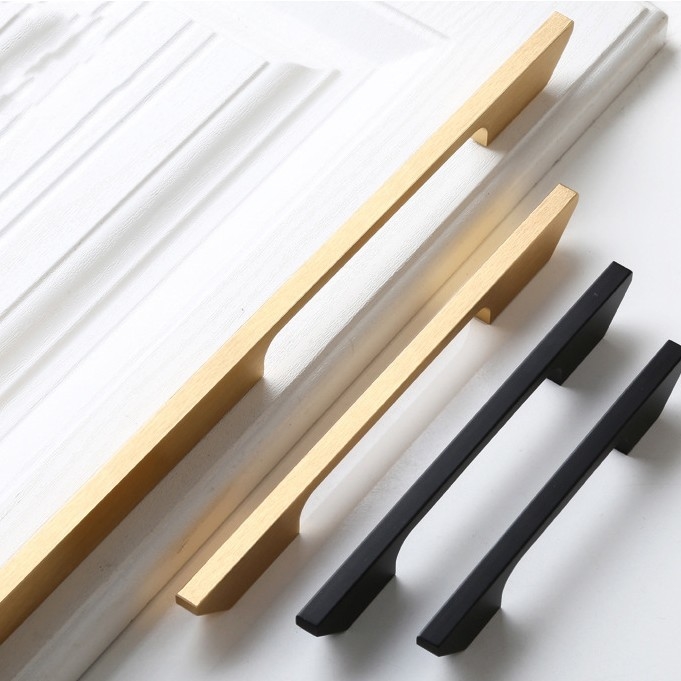 192mm Lemari Aluminium Gagang Panjang Dekorasi Emas Hitam Untuk Lemari