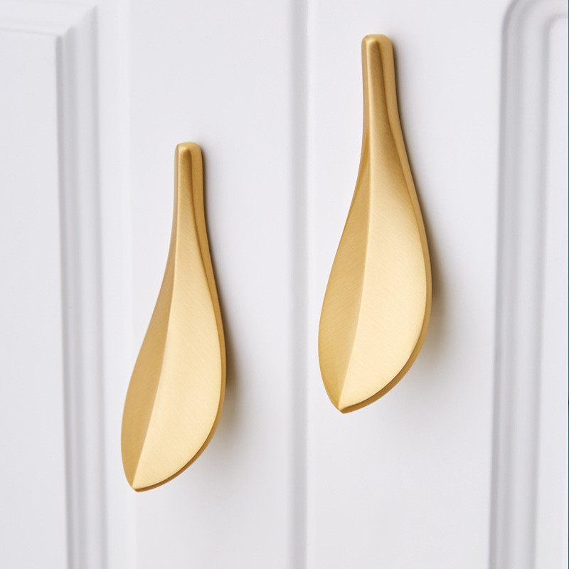 Nordic Brass Glod Leafs Cabinet Door Wardrobe Handle 2pairs Furniture Handle Knob Double Hole fixed Dilengkapi dengan sekrup