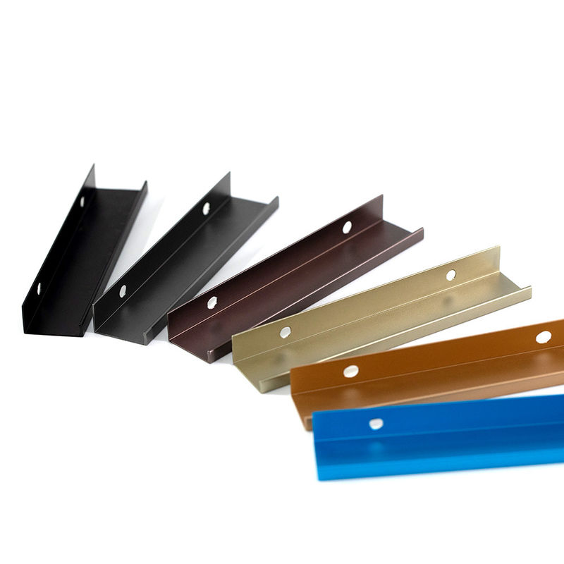 Pintu Kabinet Aluminium Warna RAL 200mm Menarik Dengan Sekrup Anodized
