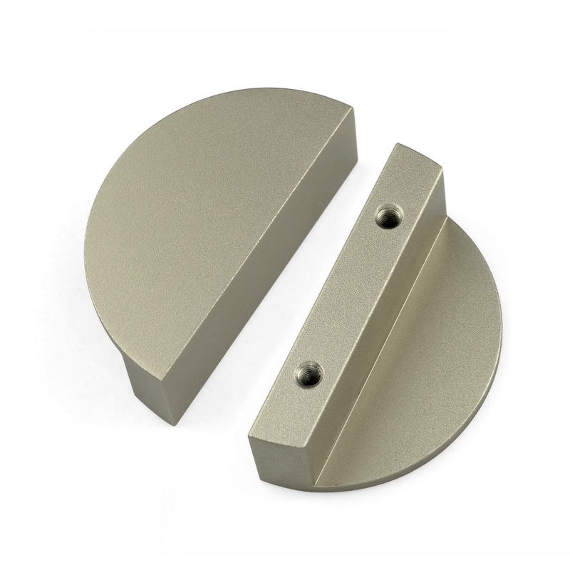120mm Emas Kuningan Warna Half Moon Laci Modern Menarik Gagang Kabinet Aluminium Dengan Sekrup